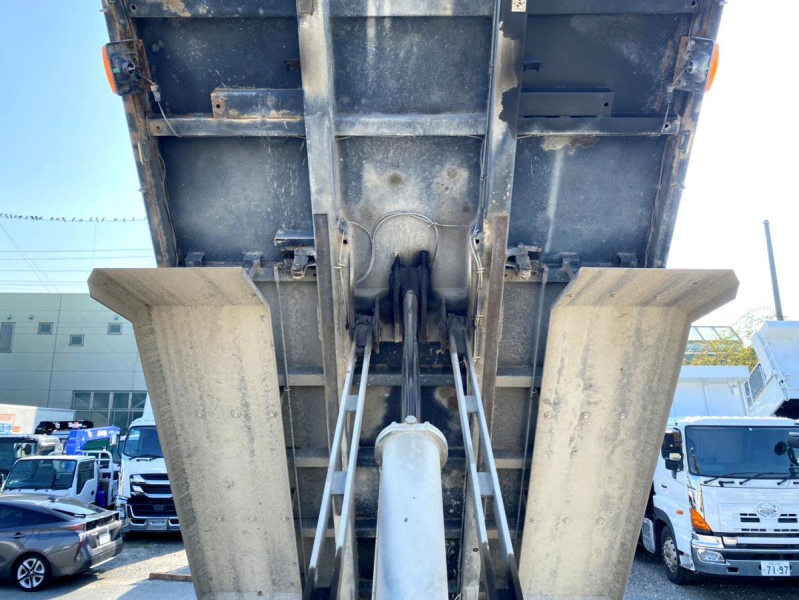 令和1年三菱ふそうスーパーグレートダンプ積載8.7t2PG-FV70HX|中古トラックの販売・買取・査定のアイナビ