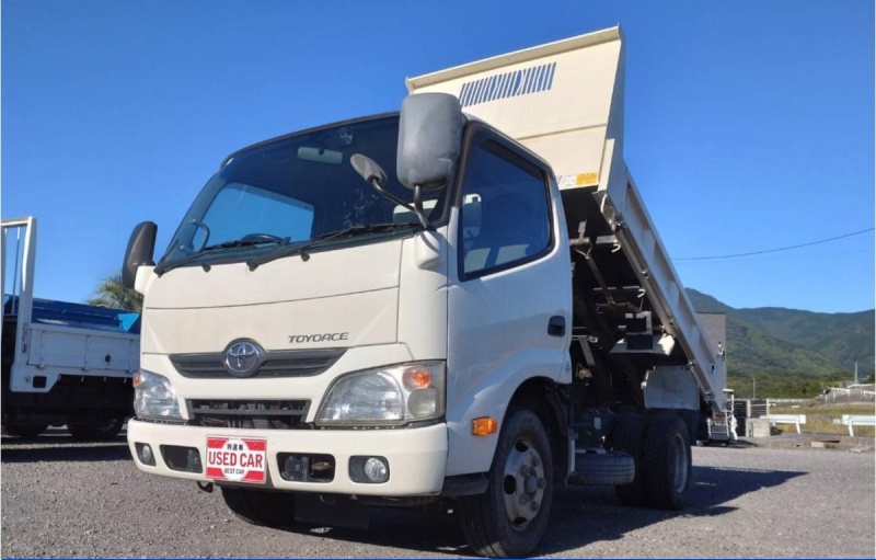 トヨタトヨエース2トンダンプ 1年保証付き 全低床 3方開|中古トラックの販売・買取・査定のアイナビ