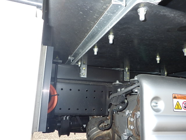 日野 令和6年式 冷凍バン格納ゲート スタンバイモータ付|中古トラックの販売・買取・査定のアイナビ