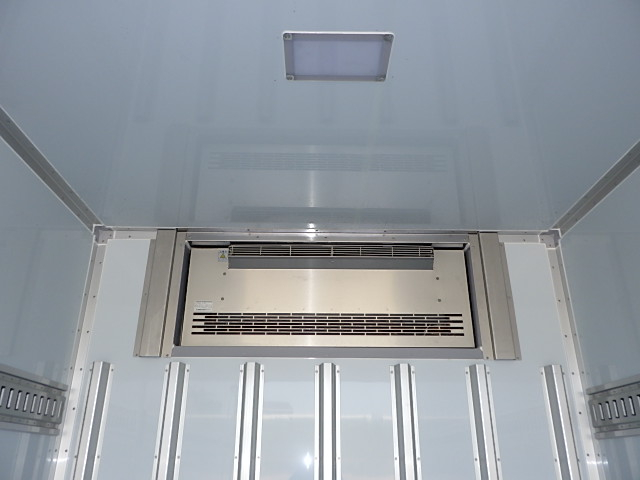 日野 令和6年式 冷凍バン格納ゲート スタンバイモータ付|中古トラックの販売・買取・査定のアイナビ