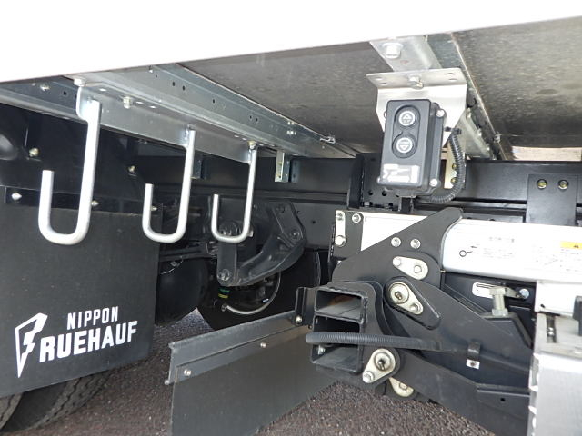 日野 令和6年式 冷凍バン格納ゲート スタンバイモータ付|中古トラックの販売・買取・査定のアイナビ