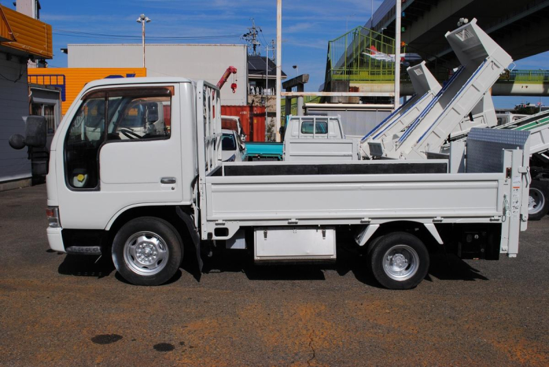 H16 アトラス 平ボディ PG付 積載1.5t|中古トラックの販売・買取・査定のアイナビ