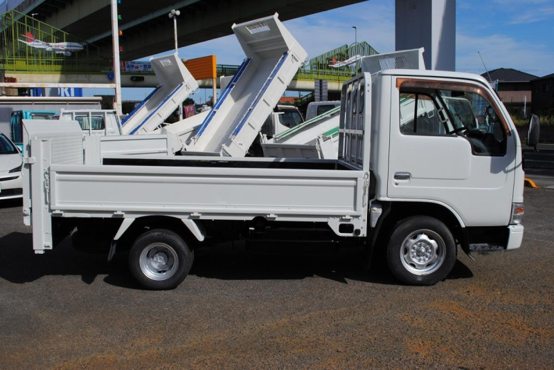 H16 アトラス 平ボディ PG付 積載1.5t|中古トラックの販売・買取・査定のアイナビ