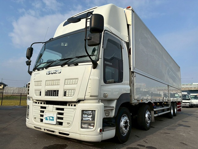 8×4ショートキャブ10Mボディ日本フルハーフスムーサーGAT|中古トラックの販売・買取・査定のアイナビ