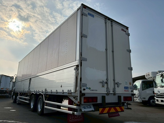 8×4ショートキャブ10Mボディ日本フルハーフスムーサーGAT|中古トラックの販売・買取・査定のアイナビ