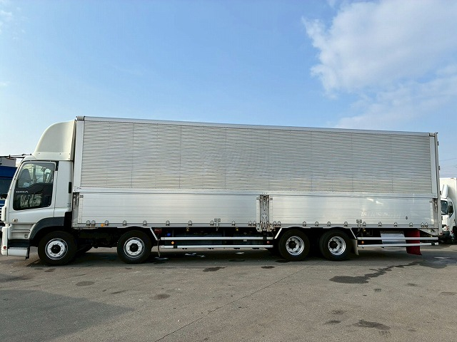 8×4ショートキャブ10Mボディ日本フルハーフスムーサーGAT|中古トラックの販売・買取・査定のアイナビ