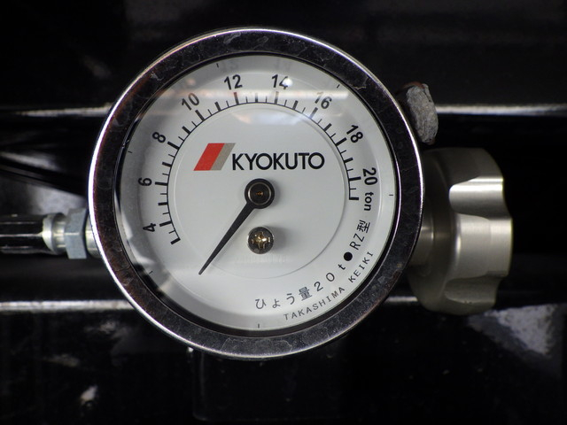 日野2DG-FS1AGE軽量土砂ダンプ最大積載量9.9t|中古トラックの販売・買取・査定のアイナビ