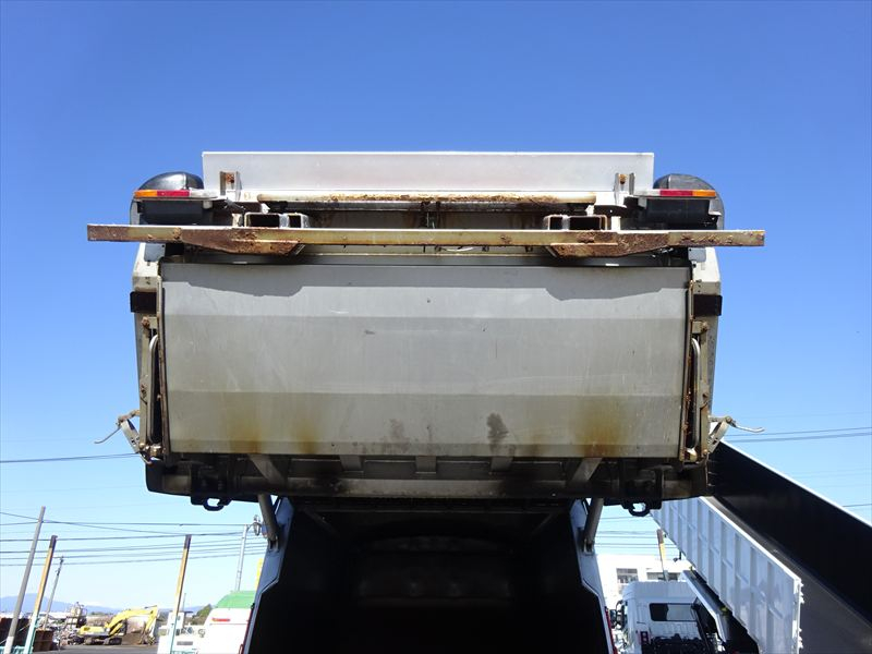 増t プレス 10.2㎥|中古トラックの販売・買取・査定のアイナビ