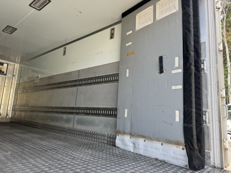 ワイドエアサス東プレ低温スタンバイパワーゲート|中古トラックの販売・買取・査定のアイナビ