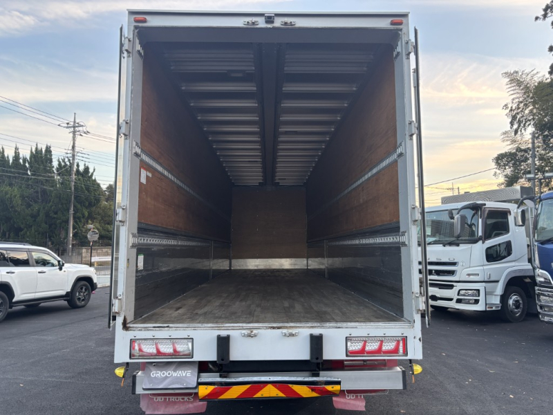 4軸低床エアサスハイルーフ日本フルハーフAW|中古トラックの販売・買取・査定のアイナビ