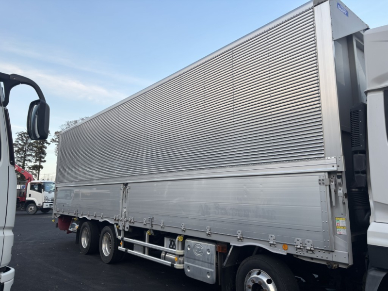 4軸低床エアサスハイルーフ日本フルハーフAW|中古トラックの販売・買取・査定のアイナビ