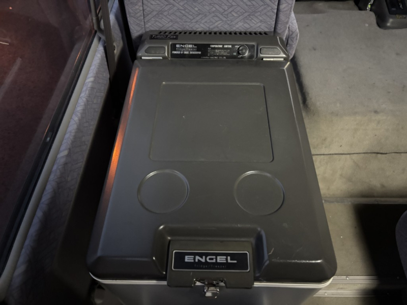 スーパーラウンジロング自動ドアモケリク冷蔵庫AT|中古トラックの販売・買取・査定のアイナビ