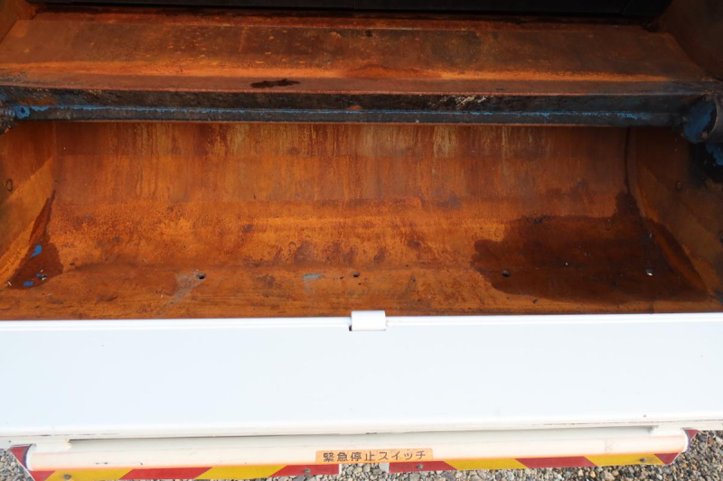 ワイド幅 巻き込みパッカー車 極東製6.2立米 積載3100kg|中古トラックの販売・買取・査定のアイナビ