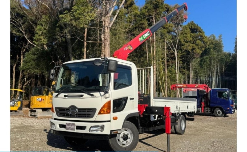 吊t数2.9t吊4段ブーム古河ユニックラジコン付き|中古トラックの販売・買取・査定のアイナビ