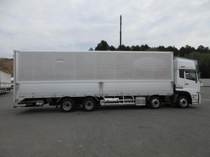 格納ゲート アルミウイング 低床4軸 リヤエアサス !!|中古トラックの販売・買取・査定のアイナビ