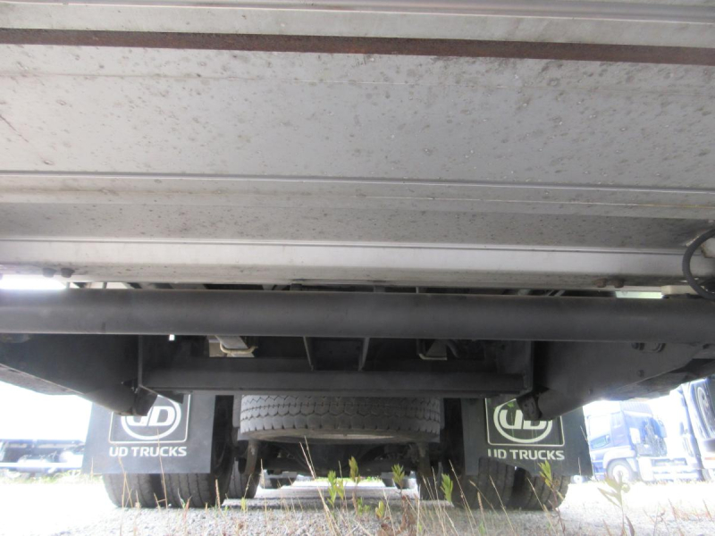 格納ゲート アルミウイング 低床4軸 リヤエアサス !!|中古トラックの販売・買取・査定のアイナビ