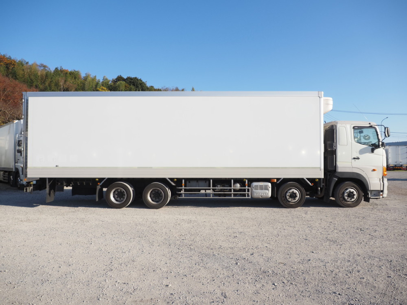 日野 冷凍バン プロフィア|中古トラックの販売・買取・査定のアイナビ