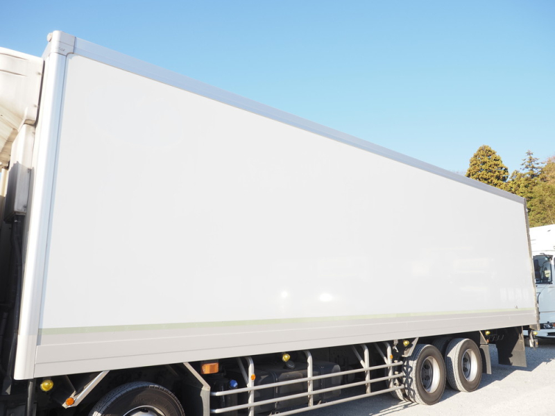 日野 冷凍バン プロフィア|中古トラックの販売・買取・査定のアイナビ