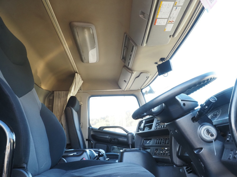 日野 冷凍バン プロフィア|中古トラックの販売・買取・査定のアイナビ