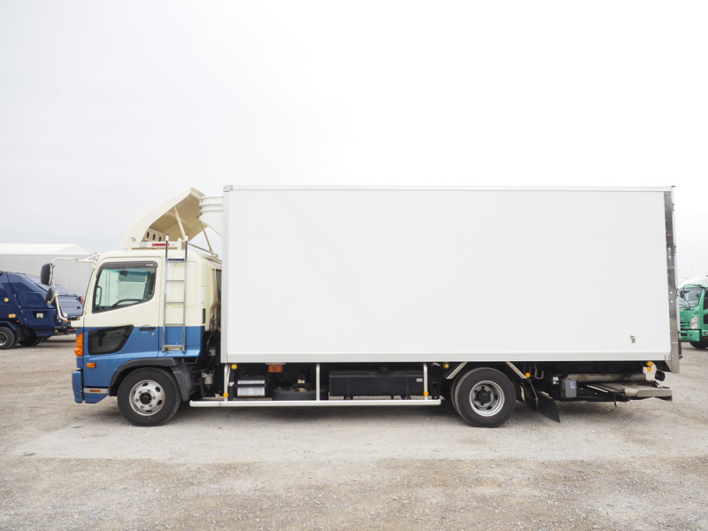 日野 冷凍バン レンジャープロ|中古トラックの販売・買取・査定のアイナビ