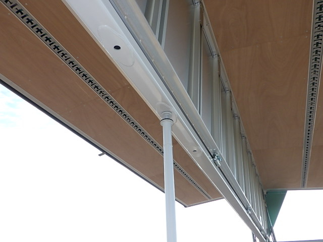 トレクス 未登録 ウィングトレーラ 3軸リフトアクスル付|中古トラックの販売・買取・査定のアイナビ