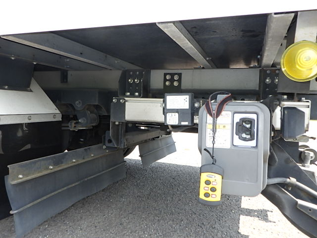 日野 平成29年式 冷凍バン 格納ゲート スタンバイモータ|中古トラックの販売・買取・査定のアイナビ