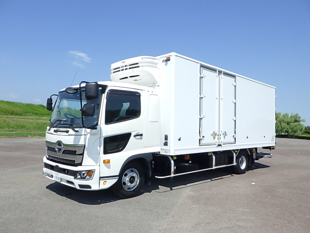 日野 令和6年式 格納ゲート付き 冷凍バン 車検付き|中古トラックの販売・買取・査定のアイナビ