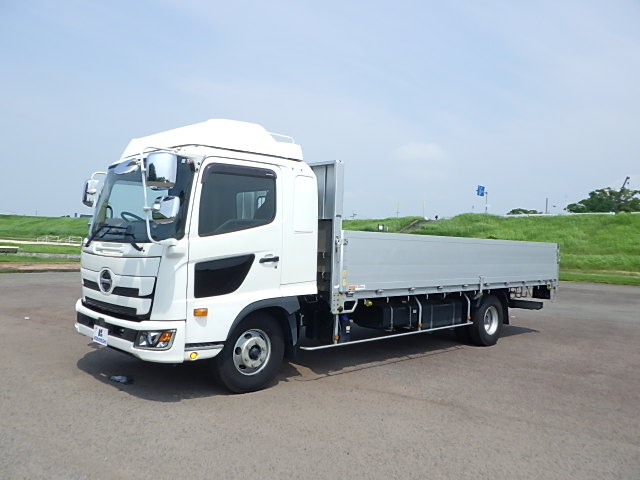 日野 令和2年式 アルミ平ボディ 240馬力|中古トラックの販売・買取・査定のアイナビ