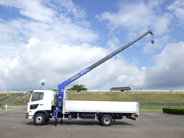 日野 令和7年式 クレーン付き アルミ平ボディ 車検付き|中古トラックの販売・買取・査定のアイナビ