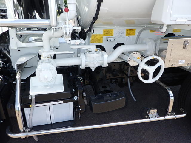 三菱 令和7年式 タンク車 新明和製 未使用|中古トラックの販売・買取・査定のアイナビ