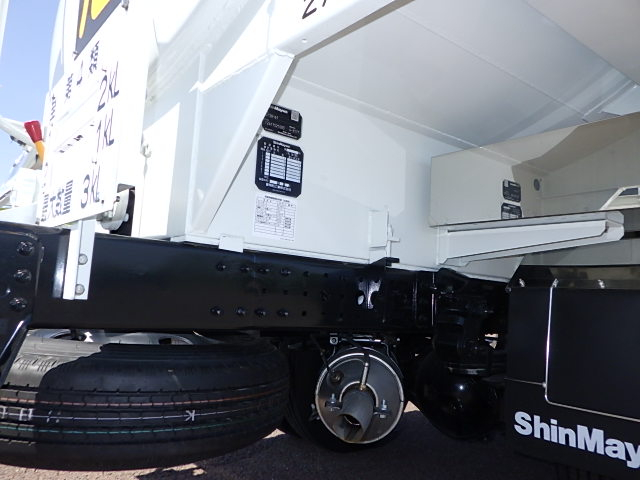 三菱 令和7年式 タンク車 新明和製 未使用|中古トラックの販売・買取・査定のアイナビ