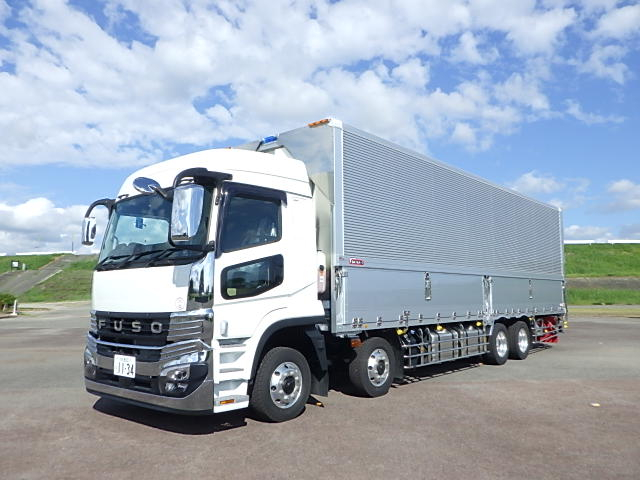三菱 令和7年式 4軸低床冷凍ウィング 車検付き 登録未使用車|中古トラックの販売・買取・査定のアイナビ