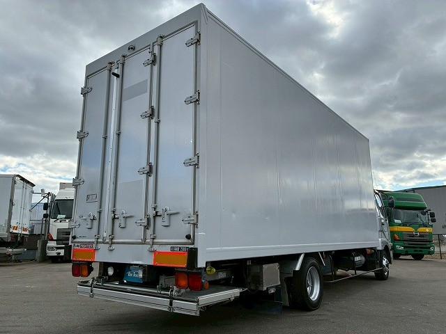 保証対象車両ショートキャブベッドレス6400標準幅距離浅|中古トラックの販売・買取・査定のアイナビ