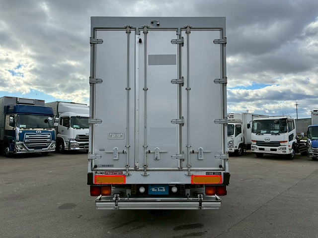 保証対象車両ショートキャブベッドレス6400標準幅距離浅|中古トラックの販売・買取・査定のアイナビ