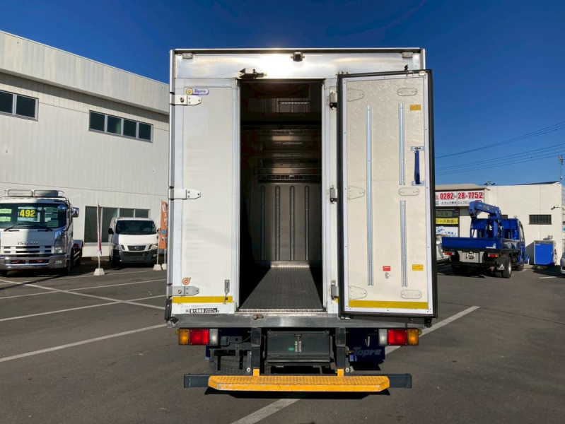 ワイドロング中温2トン積載左サイド扉2エバスムーサー|中古トラックの販売・買取・査定のアイナビ