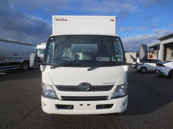 日野デュトロ保冷バン|中古トラックの販売・買取・査定のアイナビ
