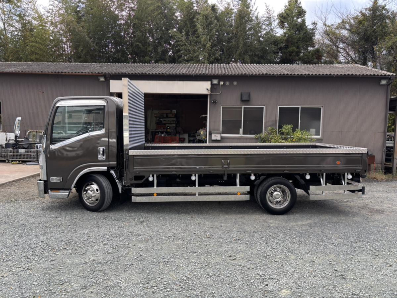 エルフ カスタムワイドロング3t ステンレスサイドバンパー|中古トラックの販売・買取・査定のアイナビ