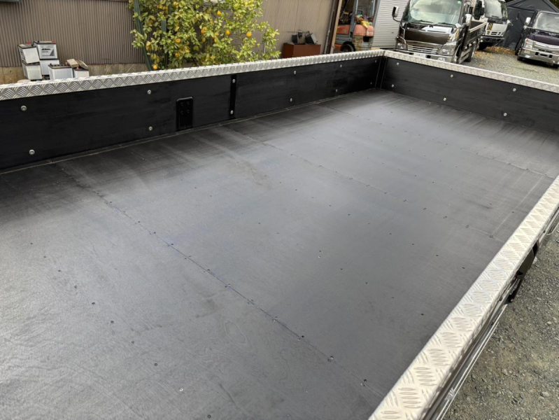 エルフ カスタムワイドロング3t ステンレスサイドバンパー|中古トラックの販売・買取・査定のアイナビ