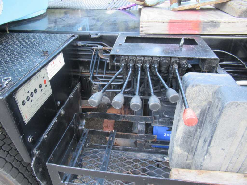 4.9t クレーン車 タダノ TS-75M クレーン検査R9.12.5まで|中古トラックの販売・買取・査定のアイナビ