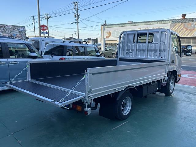 トヨタ 平ボディ|中古トラックの販売・買取・査定のアイナビ