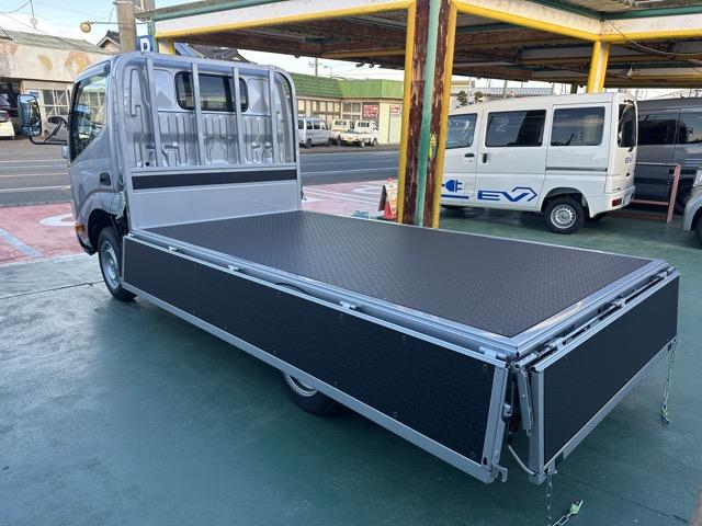 トヨタ 平ボディ|中古トラックの販売・買取・査定のアイナビ