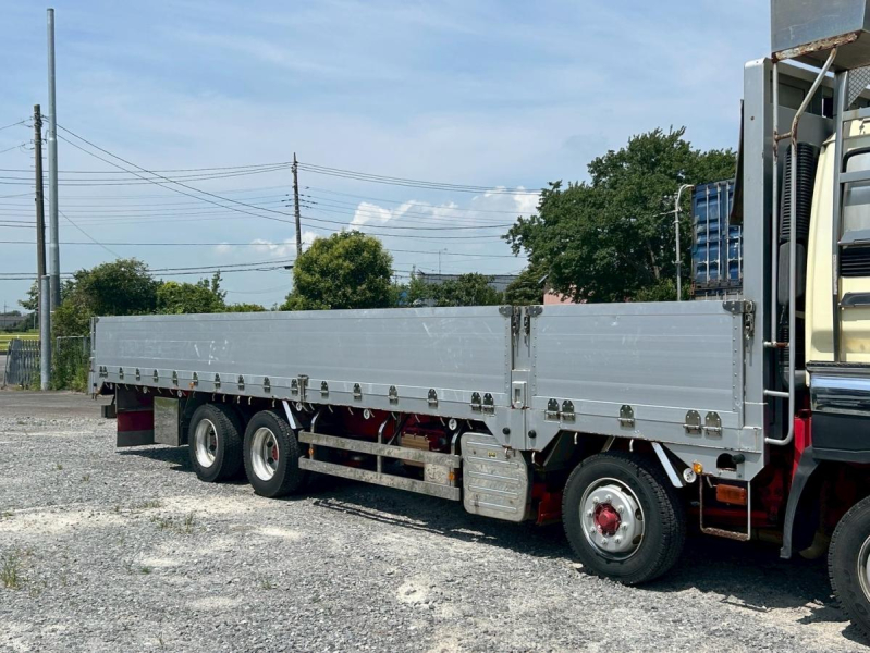 4軸低床エアサス14.1t積F7|中古トラックの販売・買取・査定のアイナビ