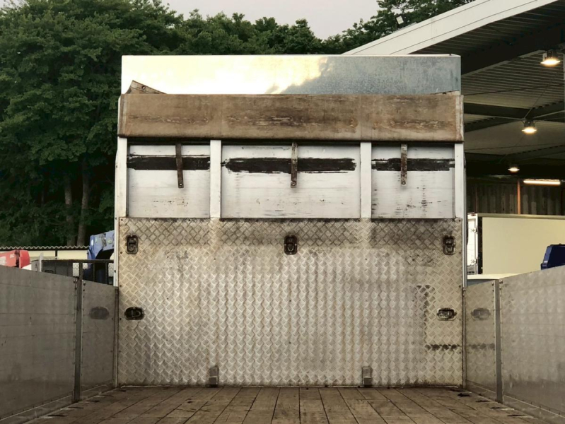 4軸低床エアサス14.1t積F7|中古トラックの販売・買取・査定のアイナビ