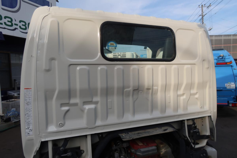 低床Lゲートダンプ 積載2000kg 新明和製|中古トラックの販売・買取・査定のアイナビ