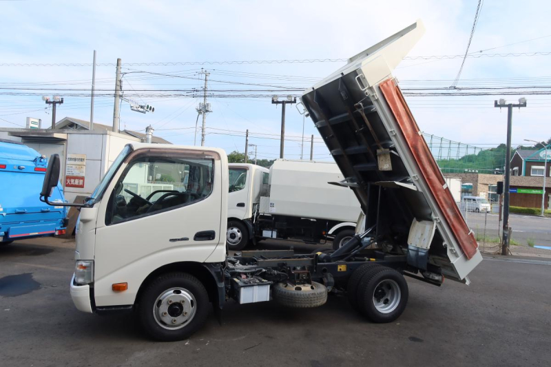 低床Lゲートダンプ 積載2000kg 新明和製|中古トラックの販売・買取・査定のアイナビ