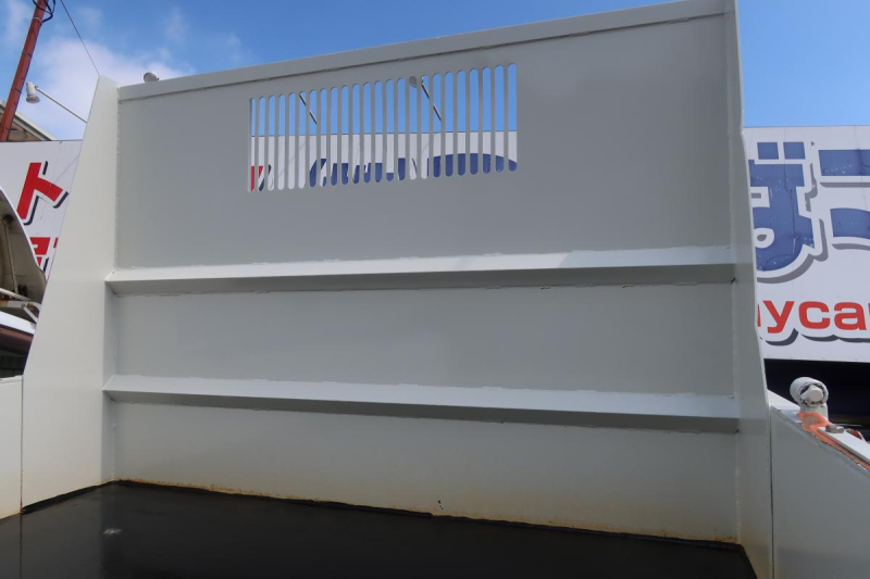 低床Lゲートダンプ 積載2000kg 新明和製|中古トラックの販売・買取・査定のアイナビ