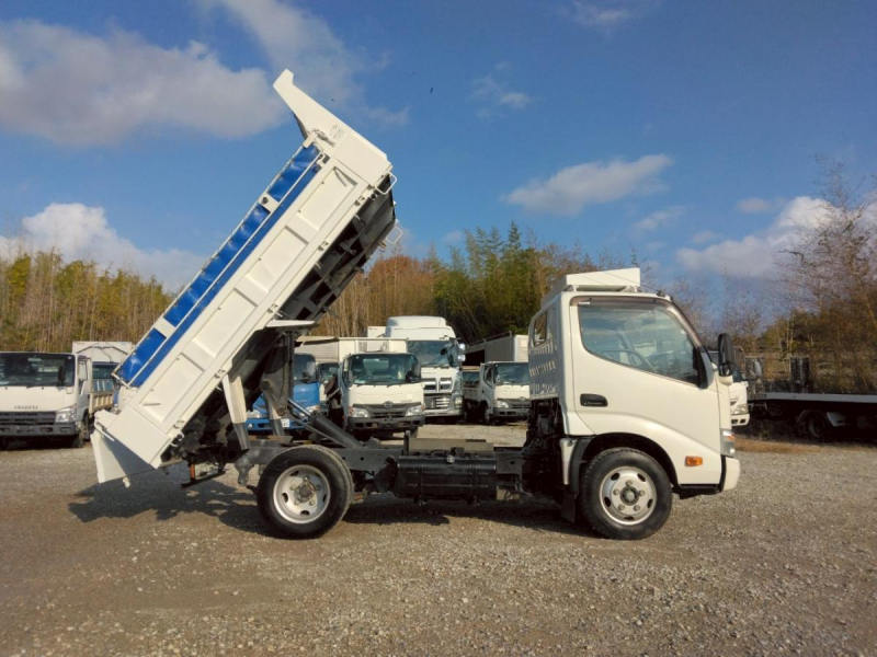 H27年 デュトロ3t低床ダンプAT車 No.1030|中古トラックの販売・買取・査定のアイナビ