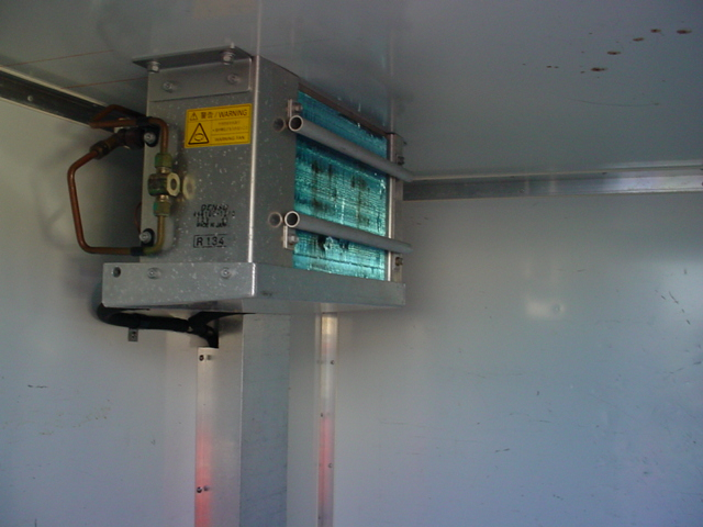 平成15年キャリー冷蔵冷凍車|中古トラックの販売・買取・査定のアイナビ