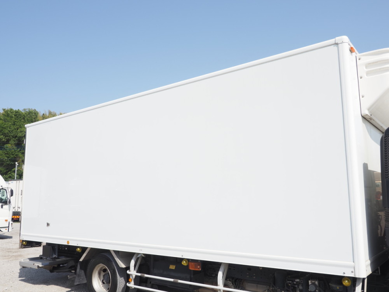 日野 冷凍バン レンジャー|中古トラックの販売・買取・査定のアイナビ