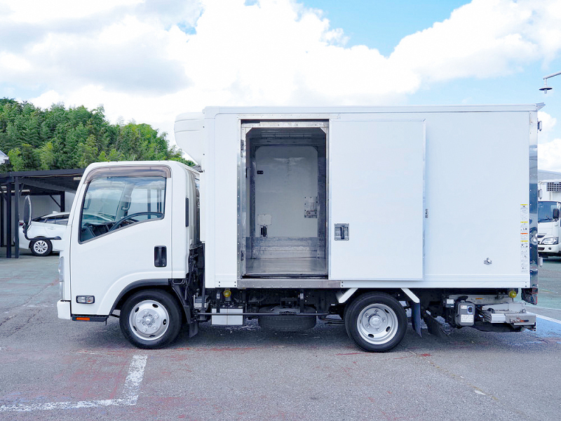 いすゞ 冷凍バン エルフ|中古トラックの販売・買取・査定のアイナビ